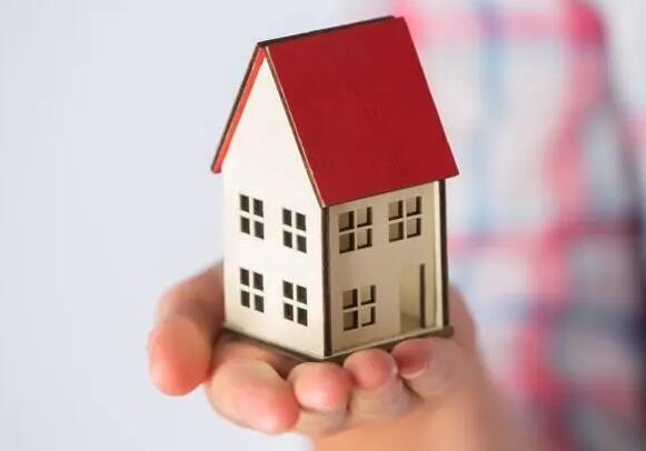 未交房租房东直接不让住合理吗?不付房租解除合同需要提前多久?