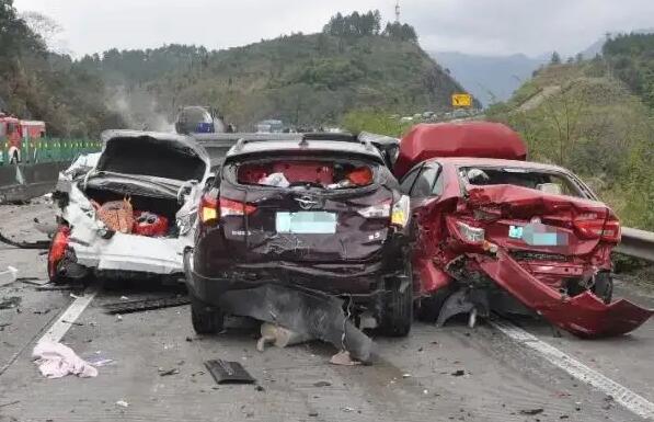 交通事故赔钱没钱执行怎么办?交通事故赔钱赔不起会坐牢吗?