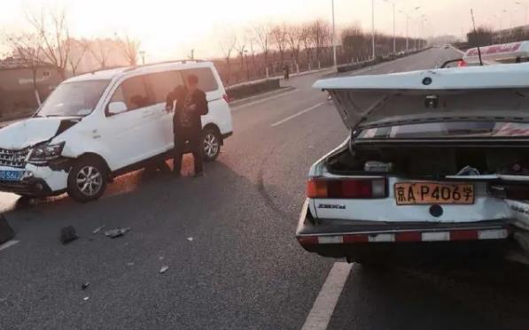 学车时撞车了谁负责?驾校学车撞车要赔钱吗?